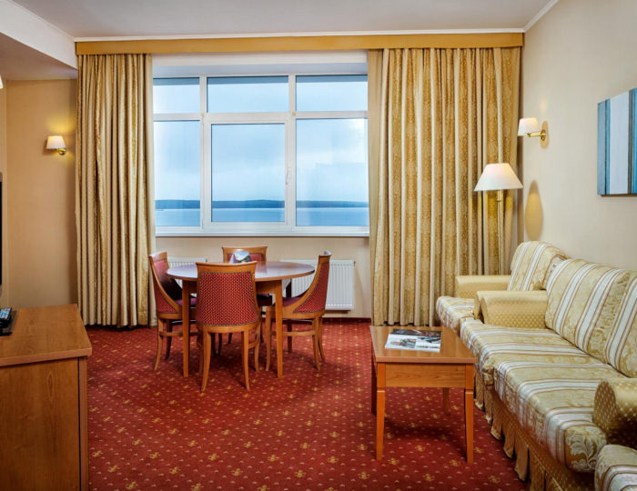 Номер люкс - Отель Cosmos Petrozavodsk Hotel / Космос Петрозаводск