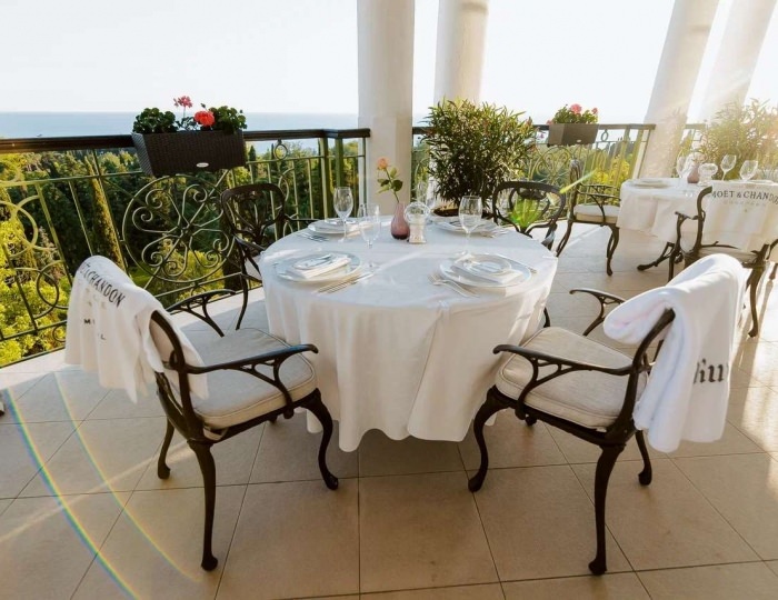 Рестораны и бары - Отель Rodina Grand Hotel & SPA / Родина Гранд Отель и СПА