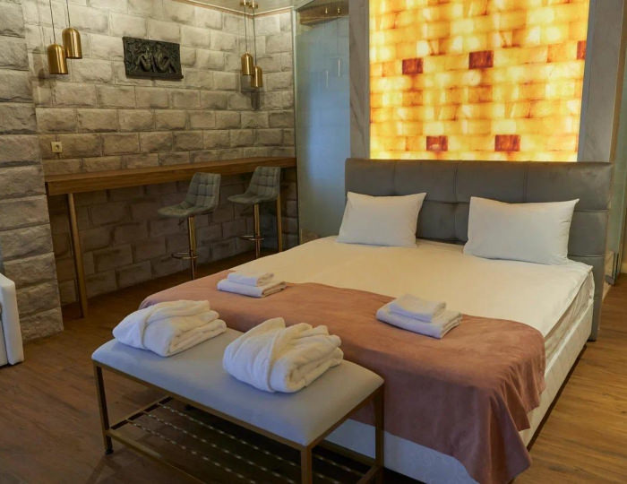 Номер люкс Белый (с завтраком) - Мини-отель «За поводом» Щелково