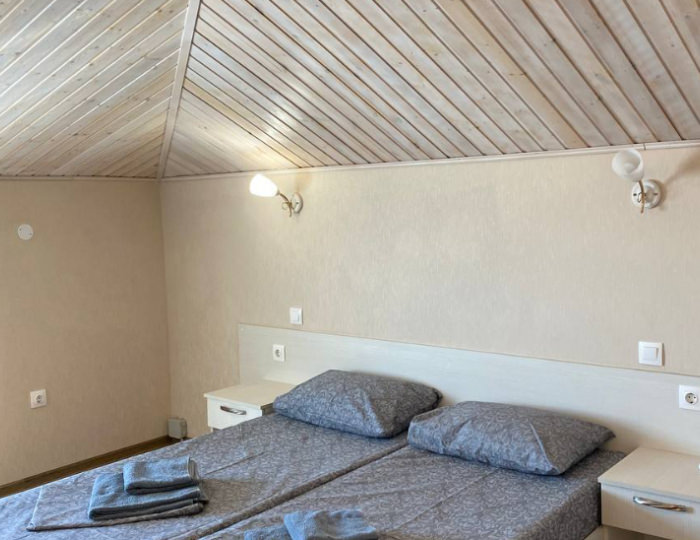 2-местное 1-комн. мансарда (с 1 доп. местом) - База отдыха «ЮгРа»