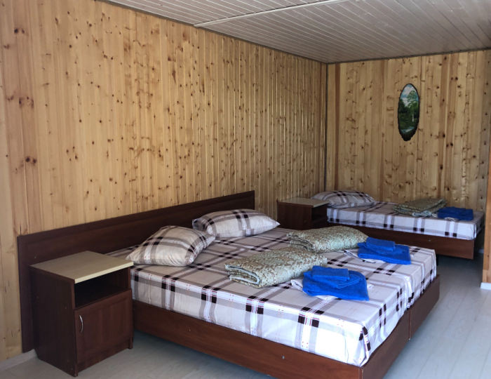 3-мест. станд. без балк. (с 1 доп. местом) - База отдыха «ЮгРа»