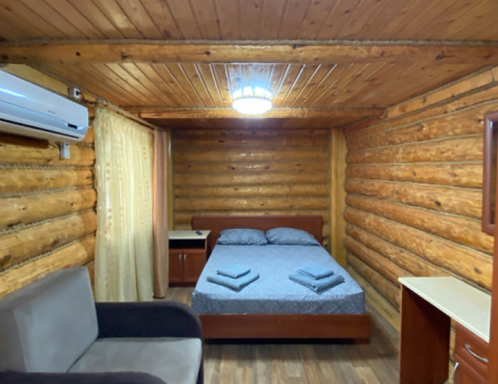 5-мест. (разм. в 6-мест.) дом № 6 - База отдыха «ЮгРа»