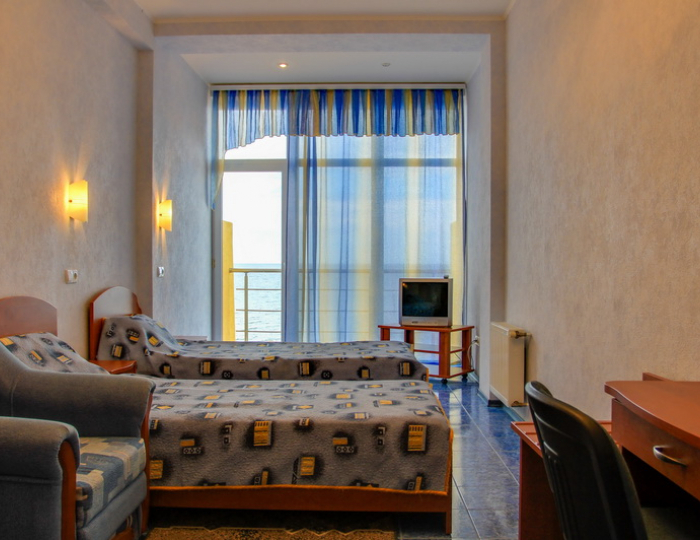 Комфорт 2-местный 1-комнатный с балконом - Гостиница «Хижина Робинзона» Феодосия