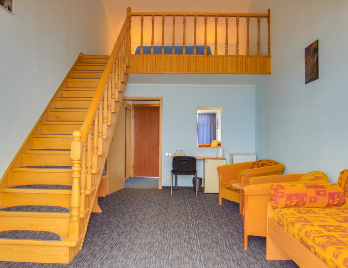 Полулюкс 3-местный 2-уровневый - Гостиница «Хижина Робинзона» Феодосия