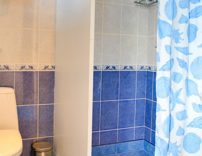 Полулюкс 3-местный 2-уровневый - Гостиница «Хижина Робинзона» Феодосия