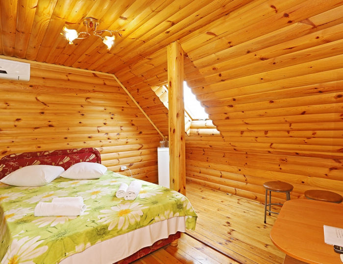 Люкс 5-местный 2-комнатный - Отель «Экватор» Береговое