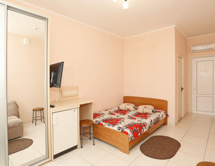 Улучшенный 3-местный 1-комнатный - Отель «Экватор» Береговое