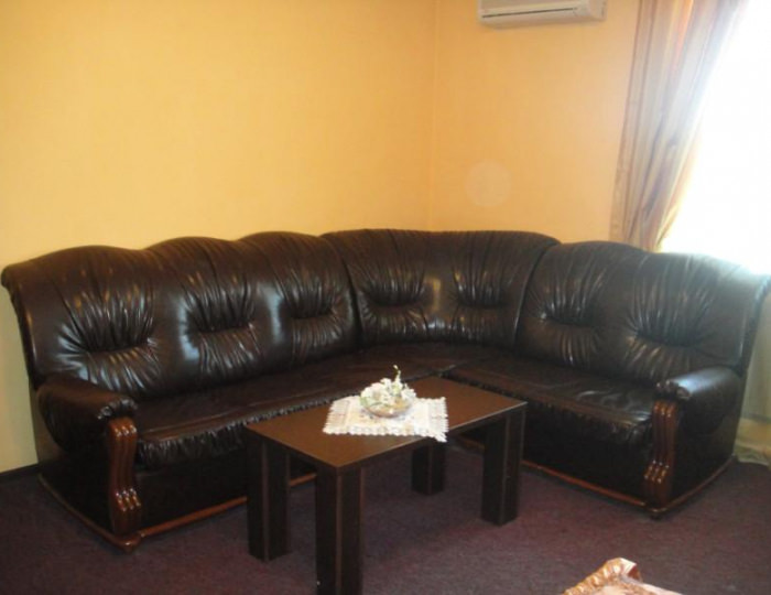 Номер стандарт улучшенный с 1 двуспальной кроватью - Отель «Корона» Астрахань