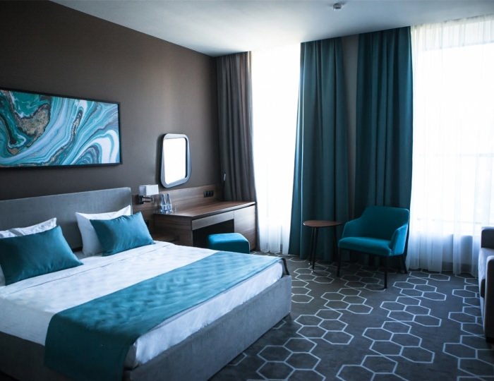 Улучшенный двухместный номер с одной кроватью и с диваном - City Hotel 1905 / Сити Отель 1905