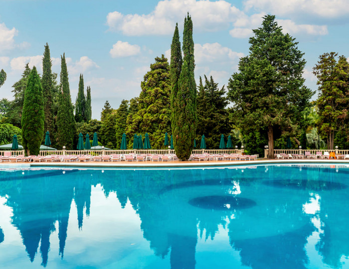 Открытый бассейн - Санаторий «Южное Взморье»